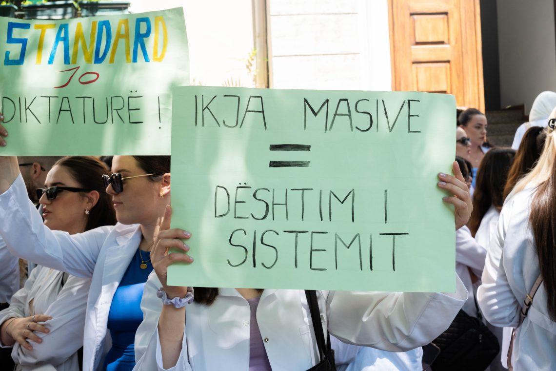 studentet e mjeksise